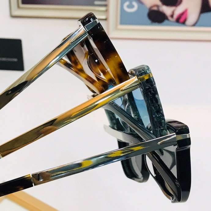 Picture of David Beckha Sunglasses _SKUfw49754852fw